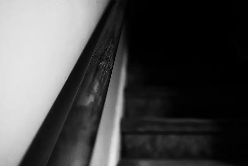欧式客厅挂画5大法则:最新趋势+经典案例 - 装修效果图