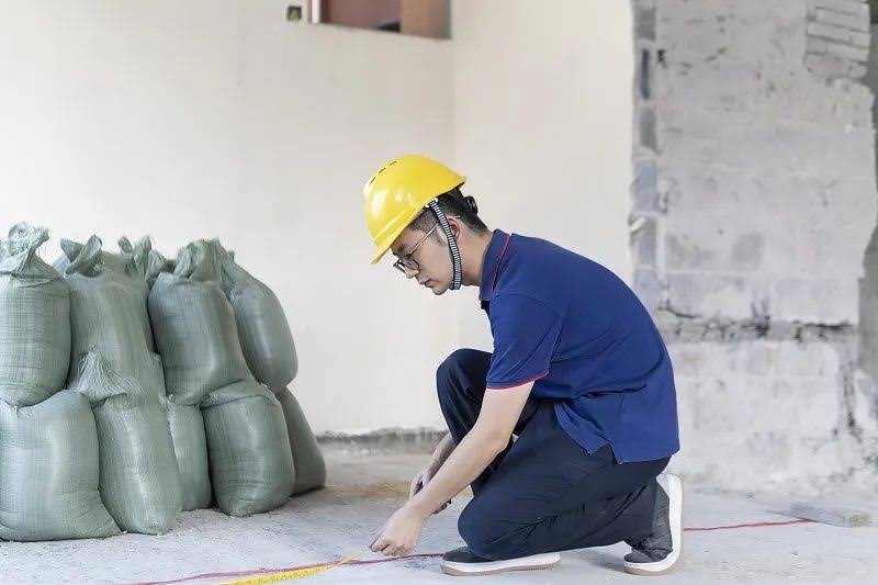 客厅全屋智能投影装修方案:5大核心要素+避坑指南,打造沉浸式家庭影院(附详细清单) - 装修效果图